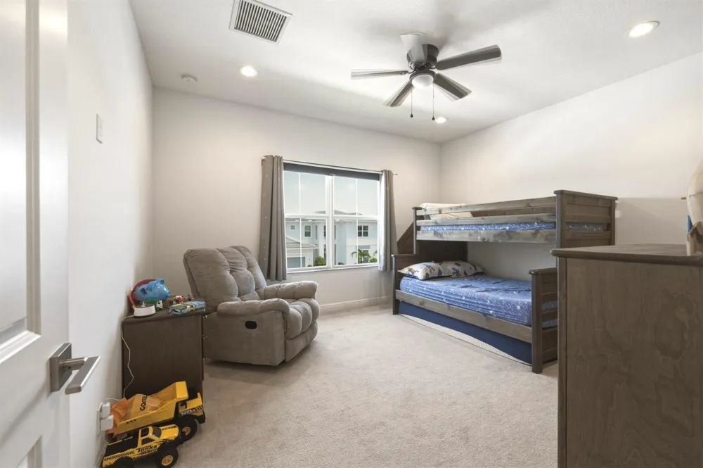 9264 CRESTVIEW CIRCLE Palm Beach Gardens, FL 33412