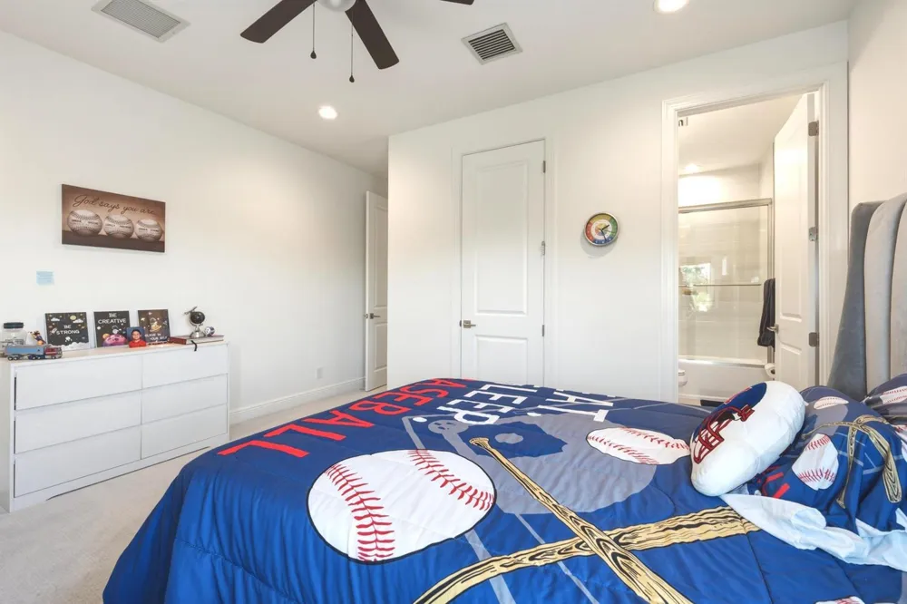 9264 CRESTVIEW CIRCLE Palm Beach Gardens, FL 33412