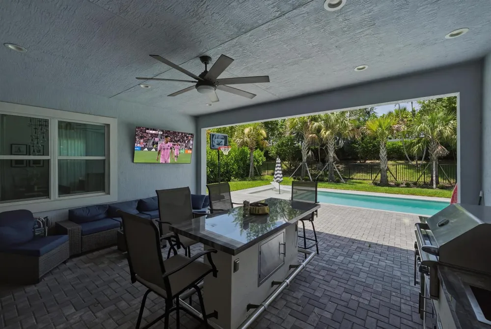 9264 CRESTVIEW CIRCLE Palm Beach Gardens, FL 33412
