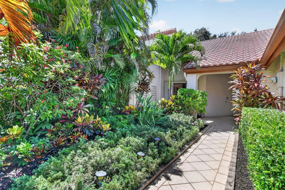 23309 WATER CIRCLE Boca Raton, FL 33486