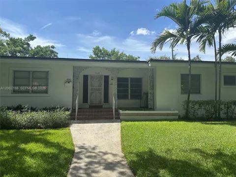 5340 Orduna Dr