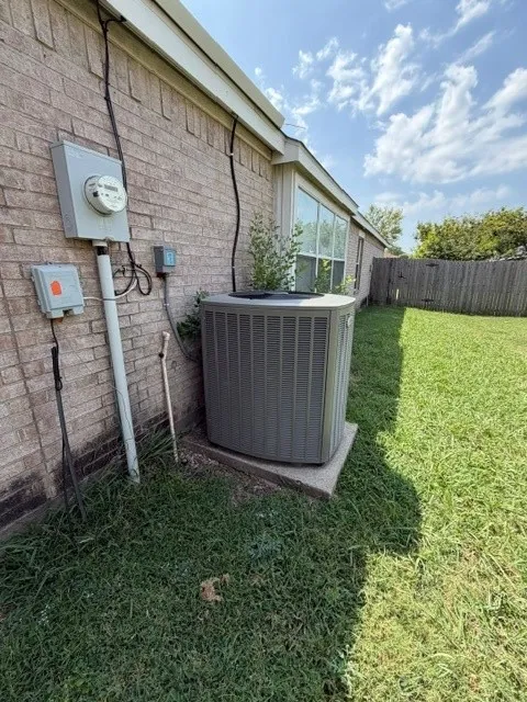 822 Breton Drive Glenn Heights, TX 75154