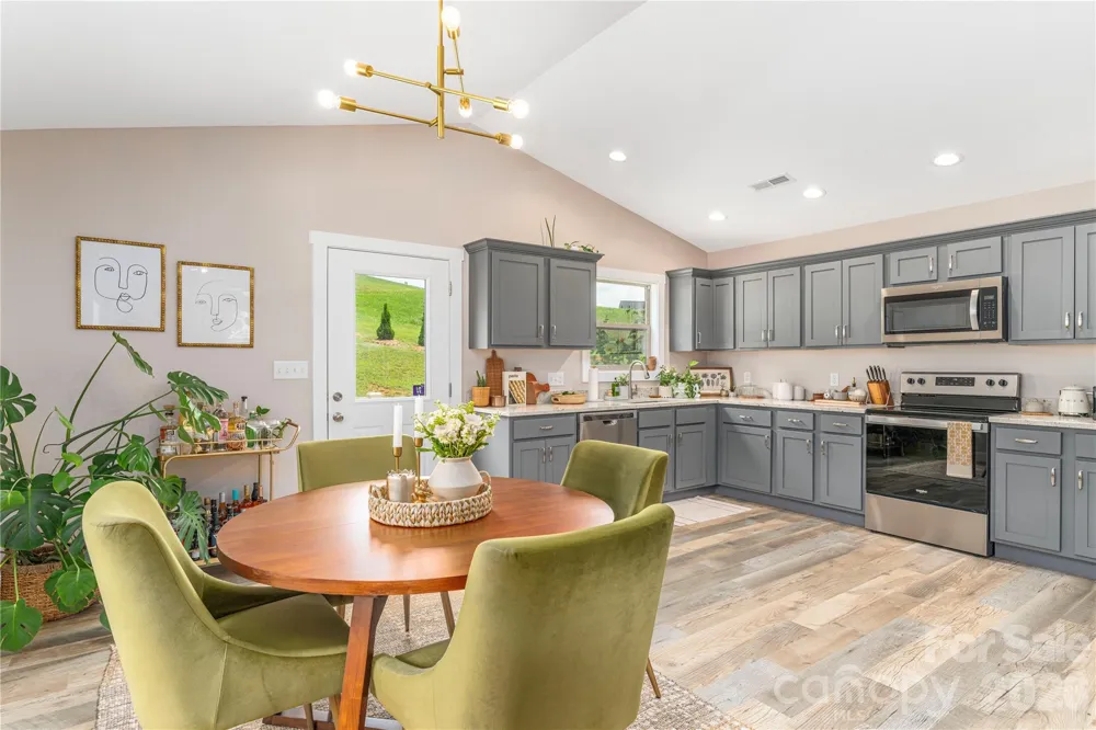 38 Sunrise Drive Mars Hill, NC 28754