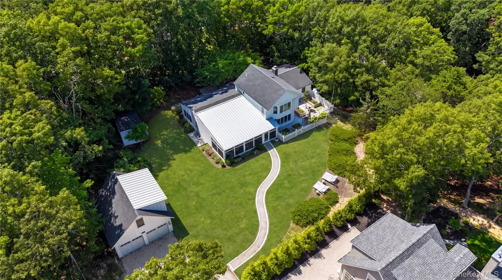 36 Breezy Drive Sag Harbor, NY 11963