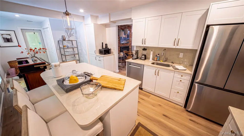 36 Breezy Drive Sag Harbor, NY 11963