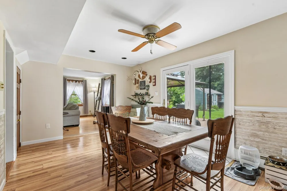 21 Manchester Lane Stony Brook, NY 11790