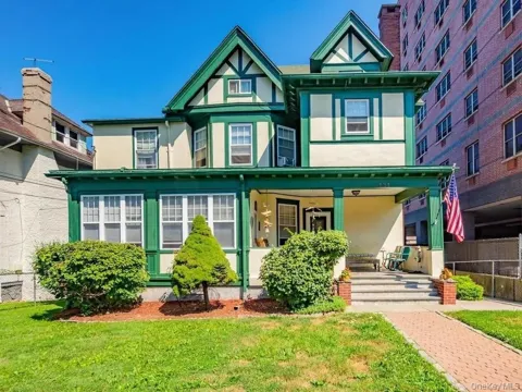 131 Lockwood Avenue
