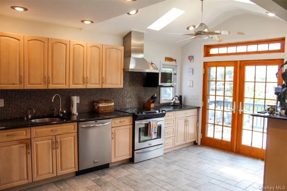 3186 Ocean Harbor Drive Oceanside, NY 11572