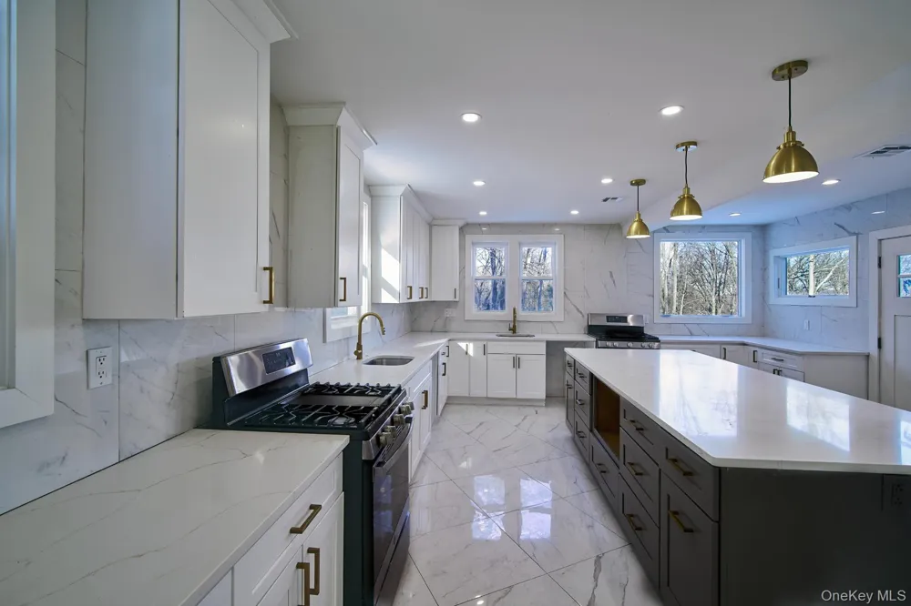 189 McNamara Road Spring Valley, NY 10977