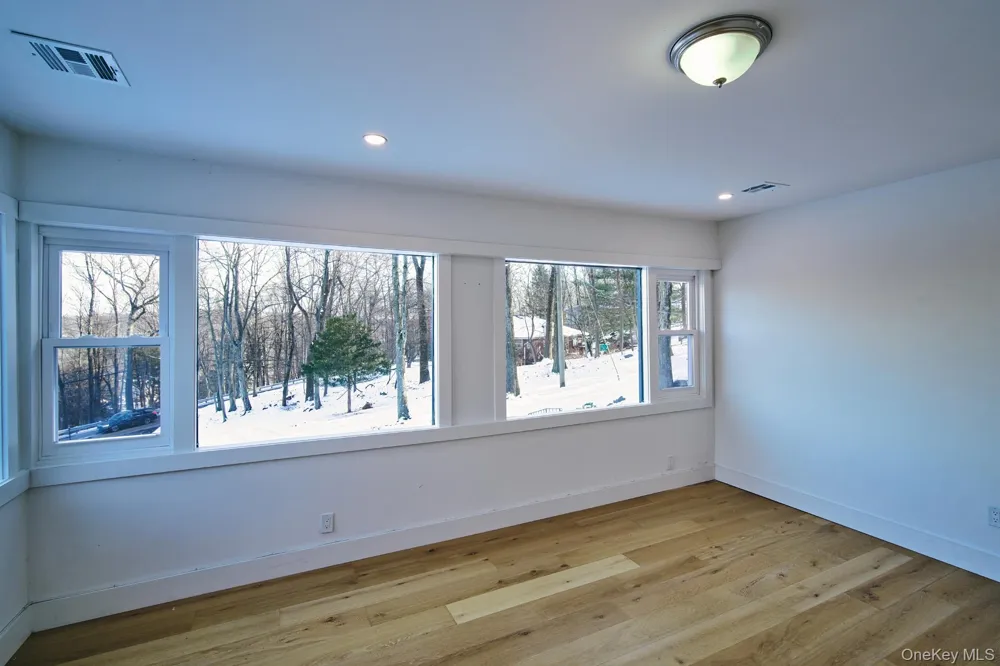 189 McNamara Road Spring Valley, NY 10977