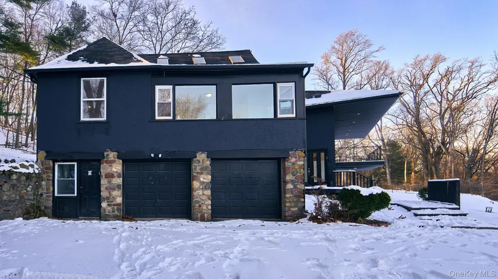 189 McNamara Road Spring Valley, NY 10977