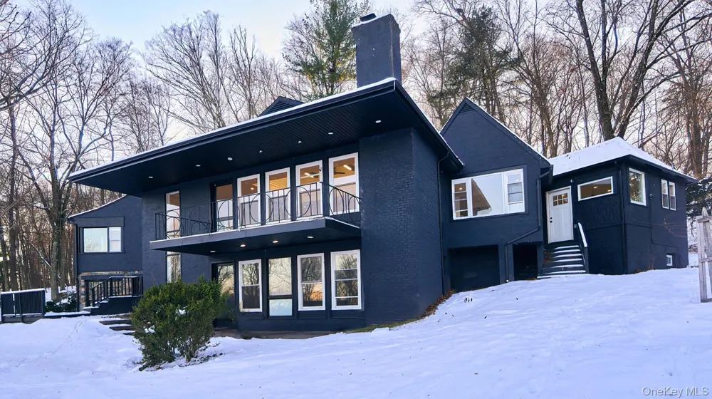 189 McNamara Road Spring Valley, NY 10977