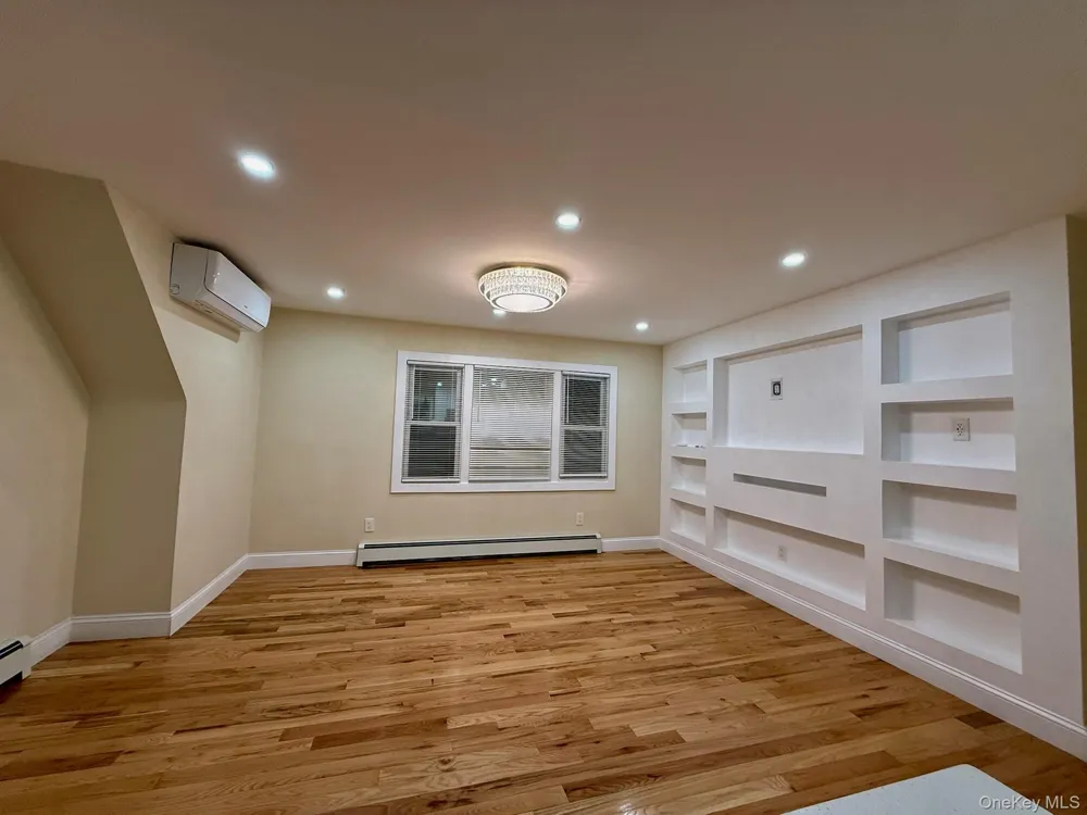 66 Elm Street Valley Stream, NY 11580
