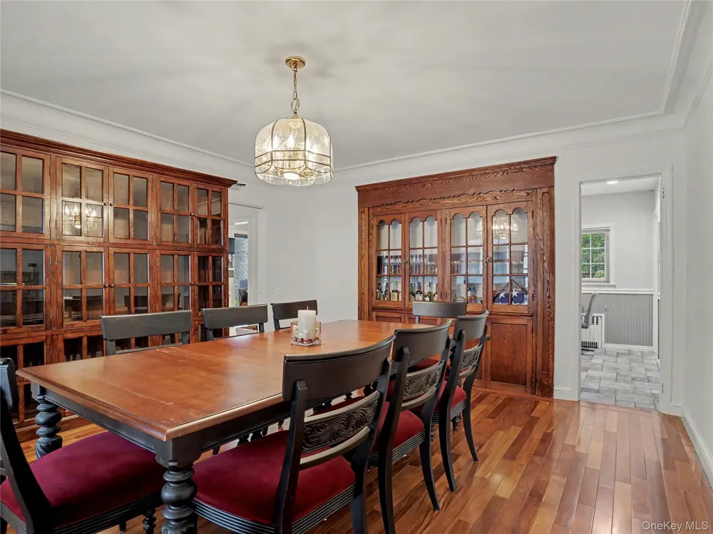 7 Huntwood Place Mount Vernon, NY 10552