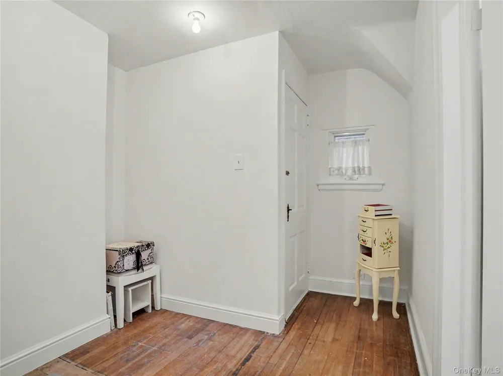 7 Huntwood Place Mount Vernon, NY 10552