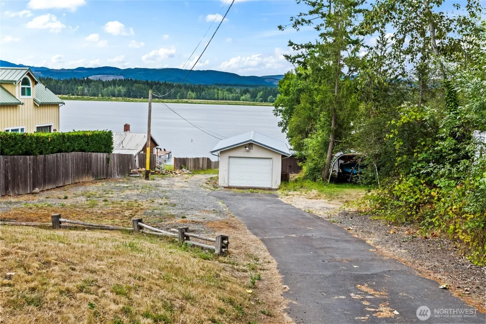 4920 Silver Lake Road E Eatonville, WA 98328