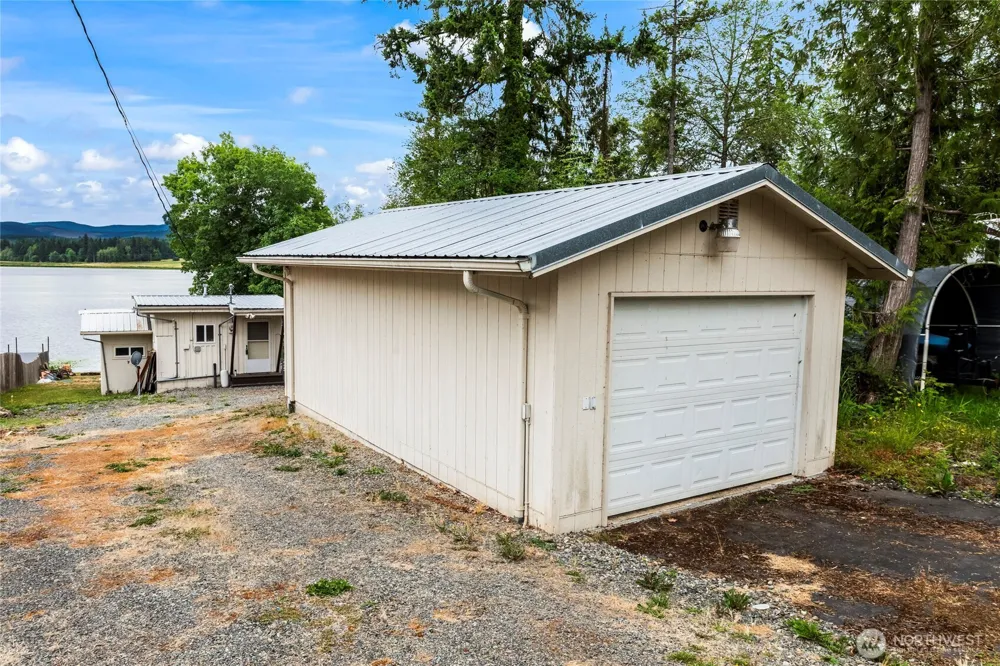 4920 Silver Lake Road E Eatonville, WA 98328