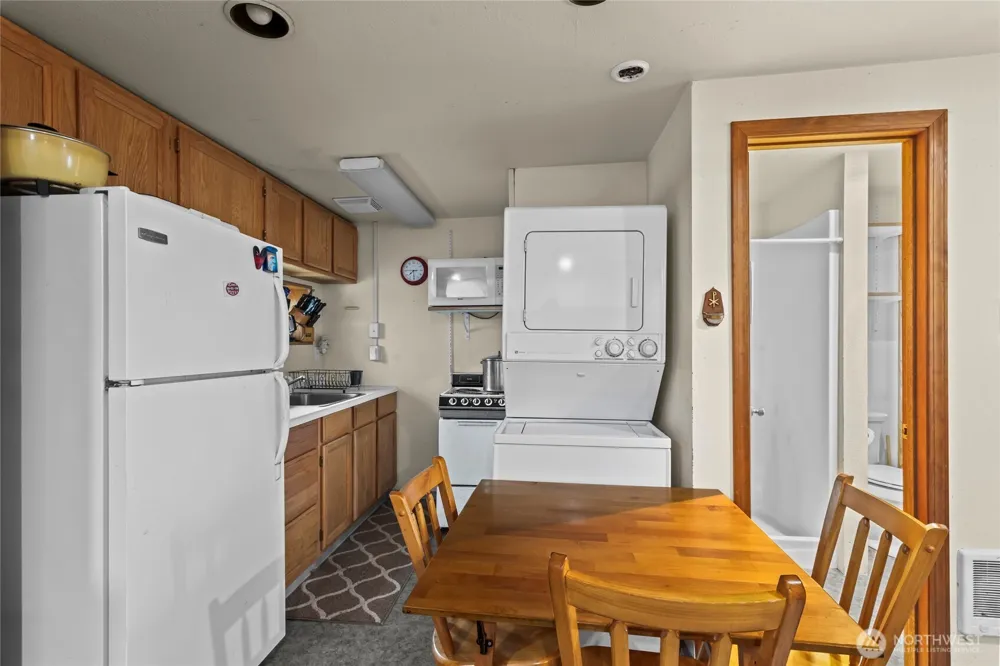 4920 Silver Lake Road E Eatonville, WA 98328