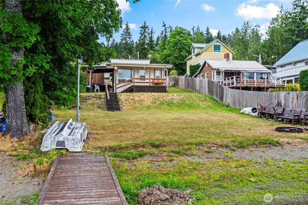 4920 Silver Lake Road E Eatonville, WA 98328