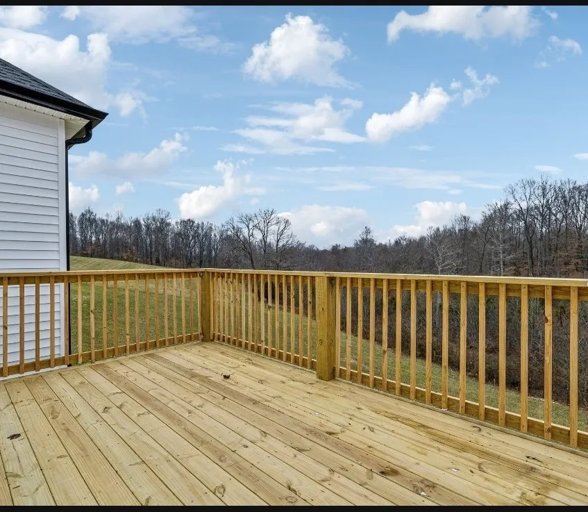 527 Hog Back Ridge Rd Bethpage, TN 37022