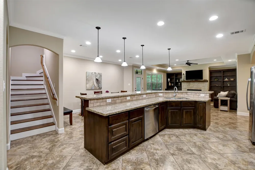 1196 Evelyn Court Franklin, TX 77856