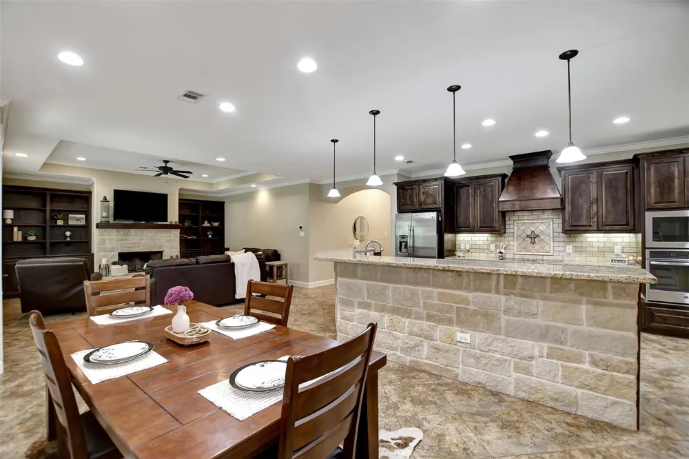 1196 Evelyn Court Franklin, TX 77856