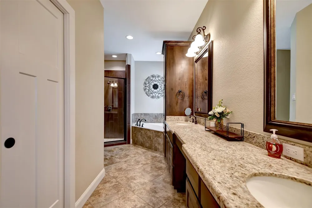 1196 Evelyn Court Franklin, TX 77856