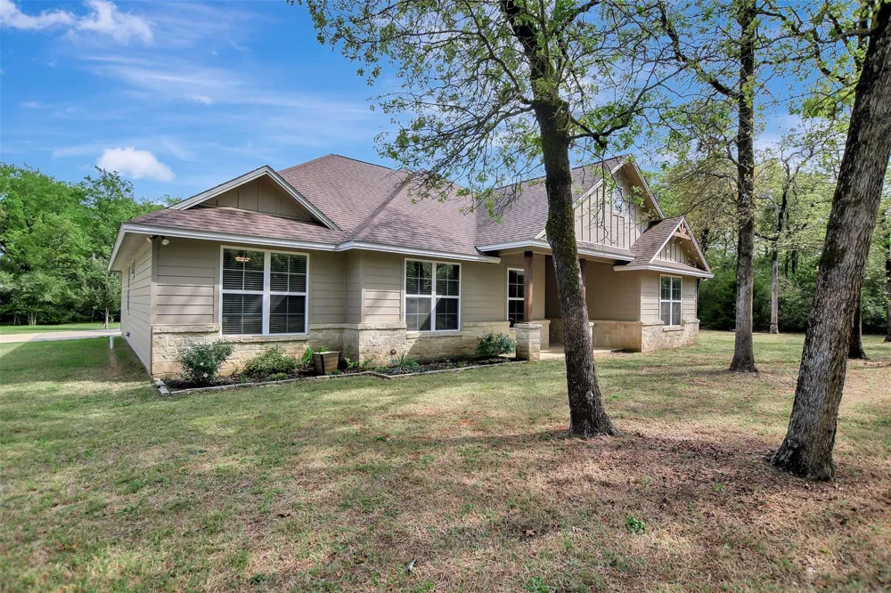 1196 Evelyn Court Franklin, TX 77856