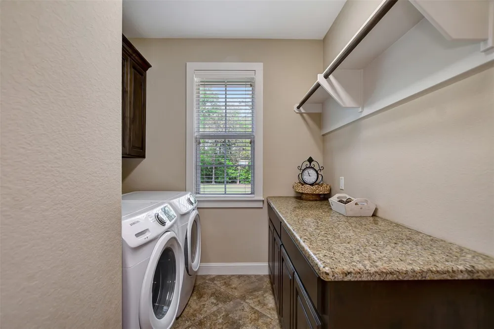 1196 Evelyn Court Franklin, TX 77856