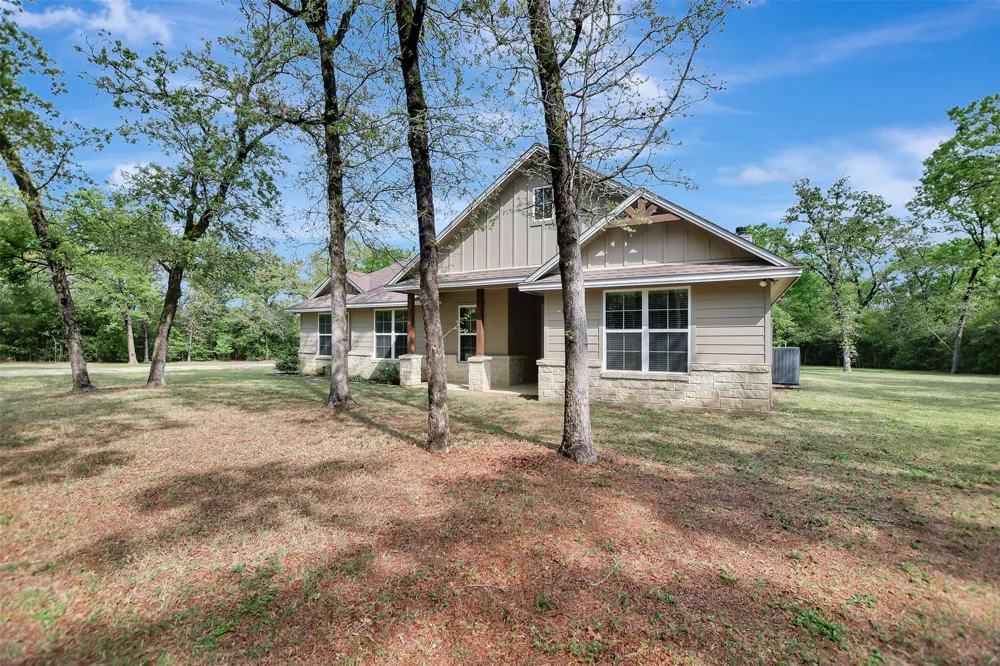 1196 Evelyn Court Franklin, TX 77856