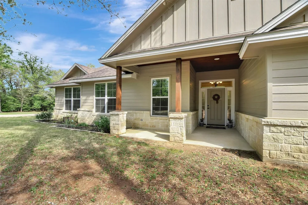 1196 Evelyn Court Franklin, TX 77856
