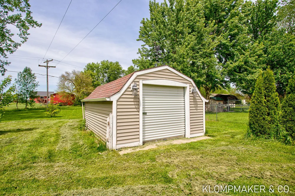 9647 Blair Street Zeeland, MI 49464