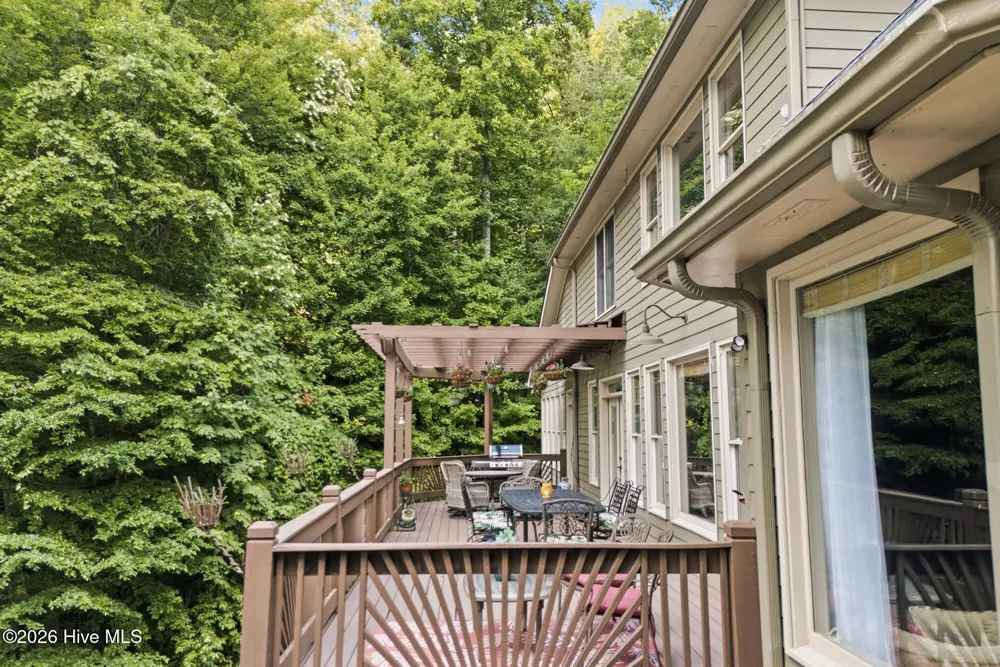 382 Lake Shore Drive Topton, NC 28781