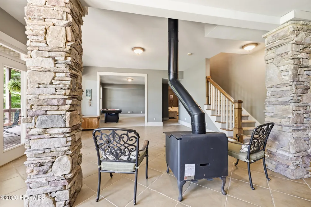 382 Lake Shore Drive Topton, NC 28781