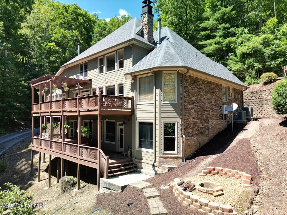 382 Lake Shore Drive Topton, NC 28781