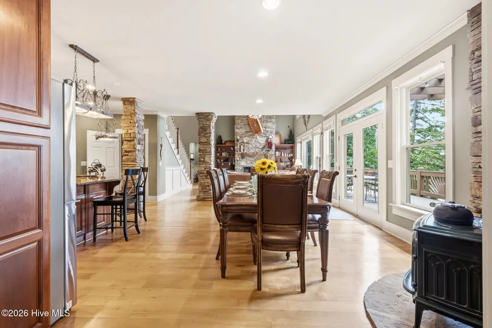 382 Lake Shore Drive Topton, NC 28781