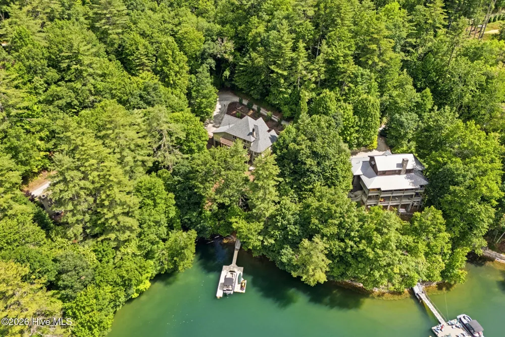 382 Lake Shore Drive Topton, NC 28781