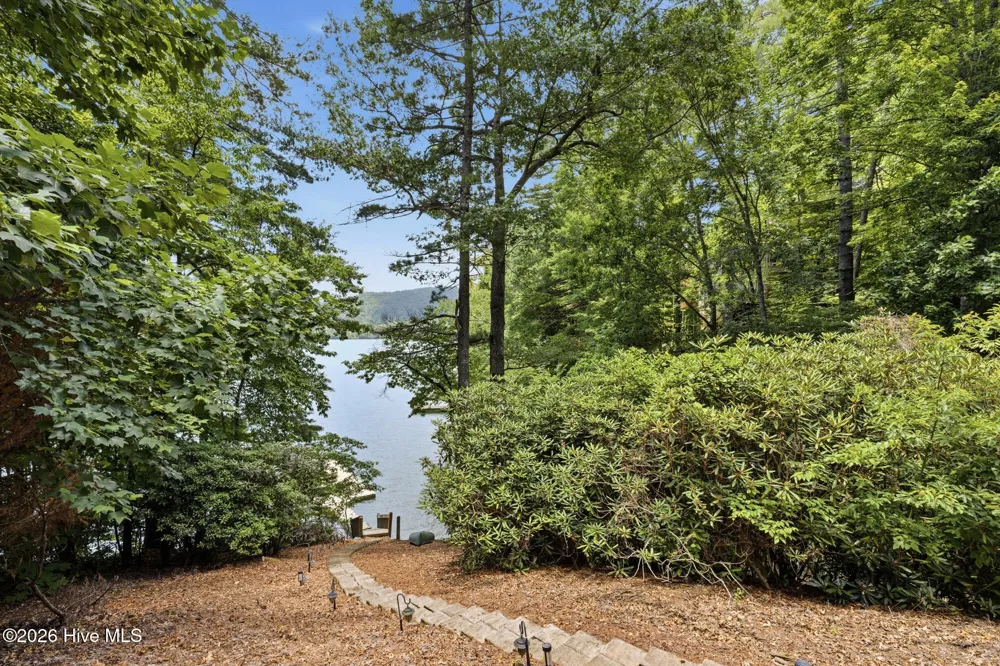 382 Lake Shore Drive Topton, NC 28781