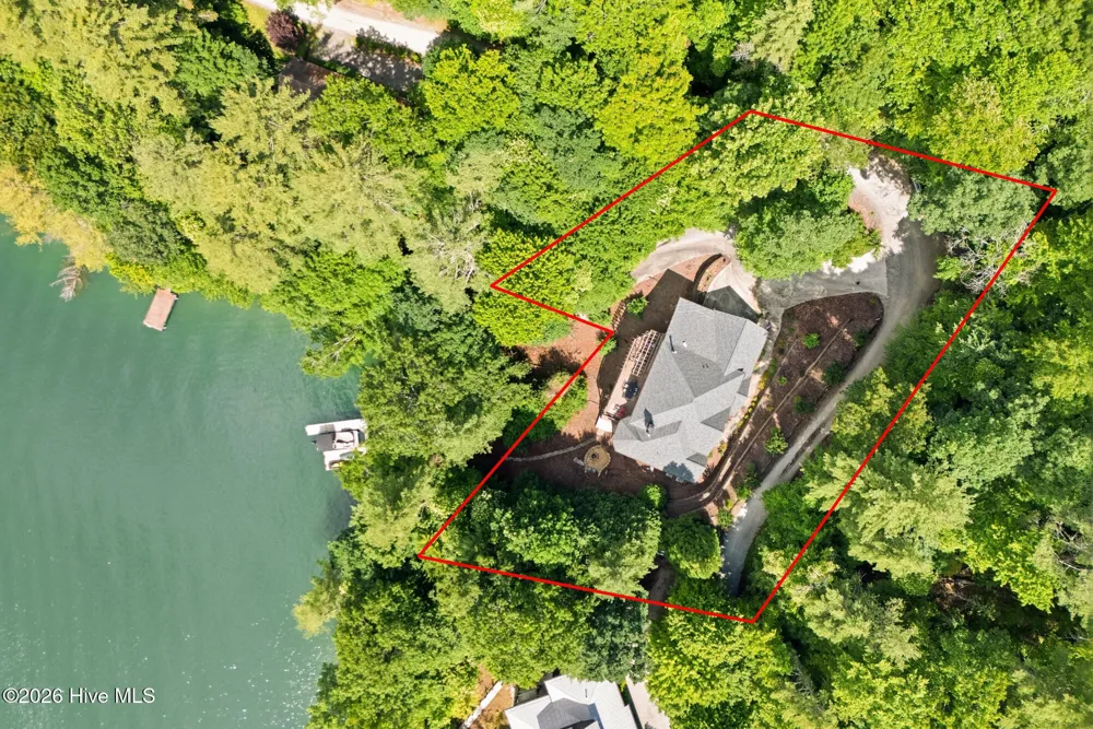 382 Lake Shore Drive Topton, NC 28781
