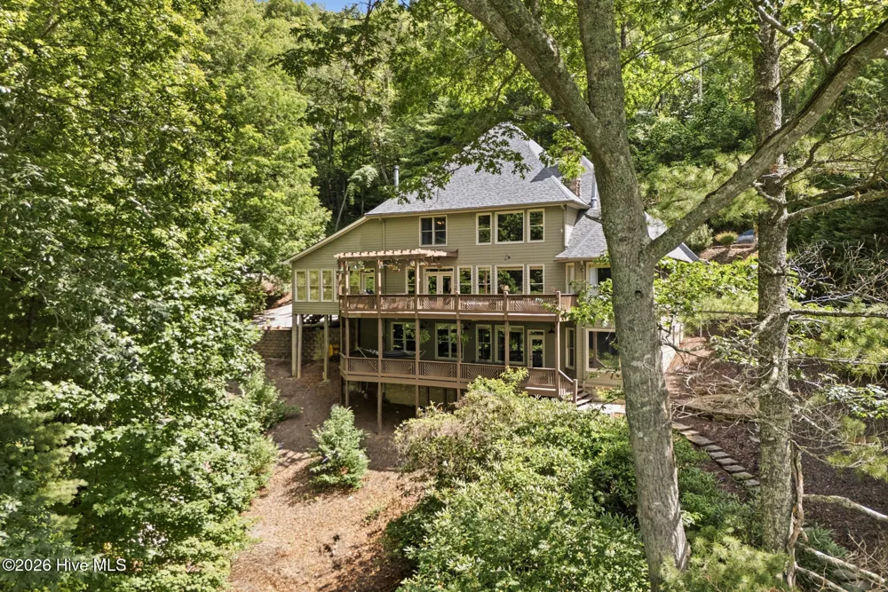 382 Lake Shore Drive Topton, NC 28781