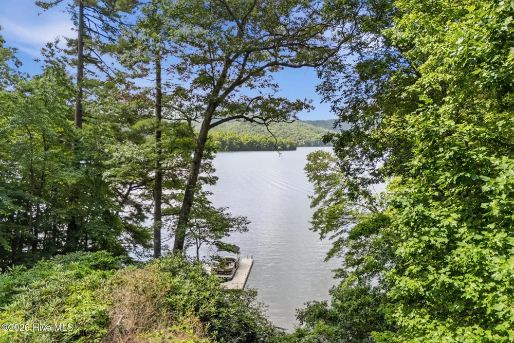 382 Lake Shore Drive Topton, NC 28781