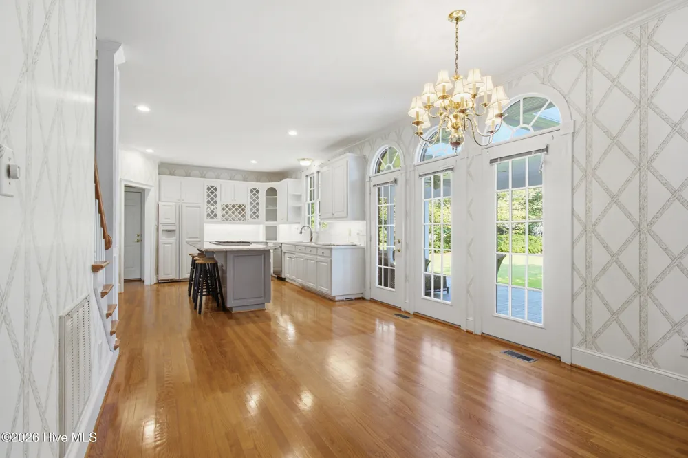 1107 Country Club Drive Trent Woods, NC 28562