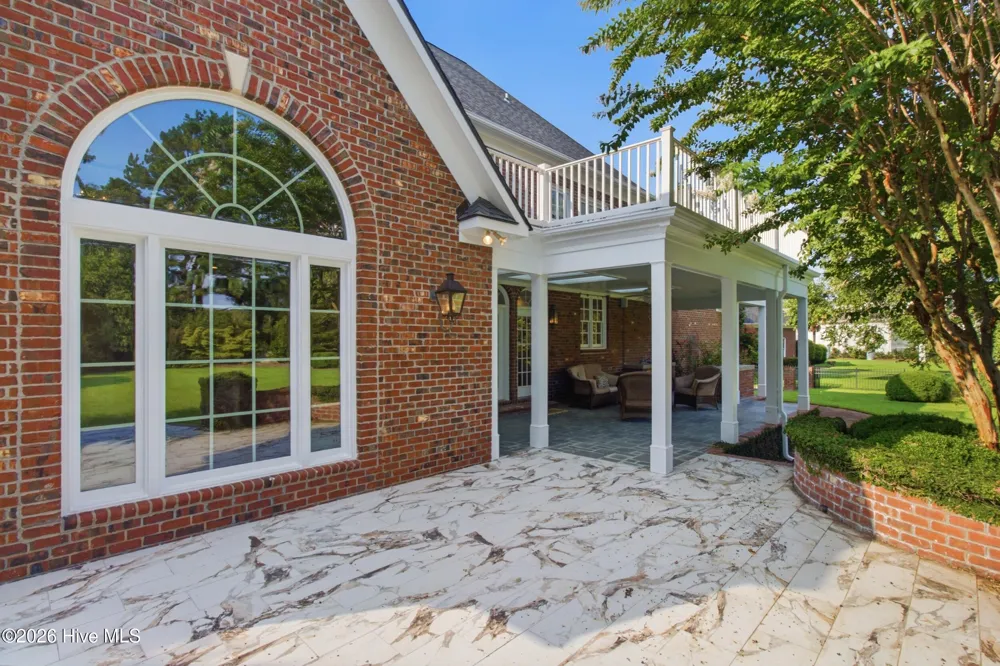 1107 Country Club Drive Trent Woods, NC 28562
