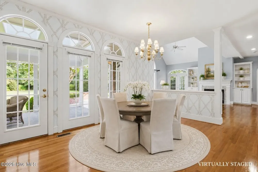 1107 Country Club Drive Trent Woods, NC 28562