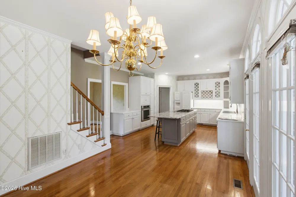 1107 Country Club Drive Trent Woods, NC 28562