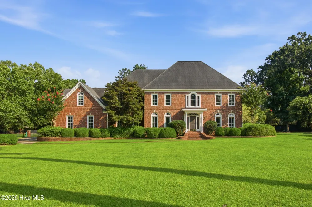 1107 Country Club Drive Trent Woods, NC 28562