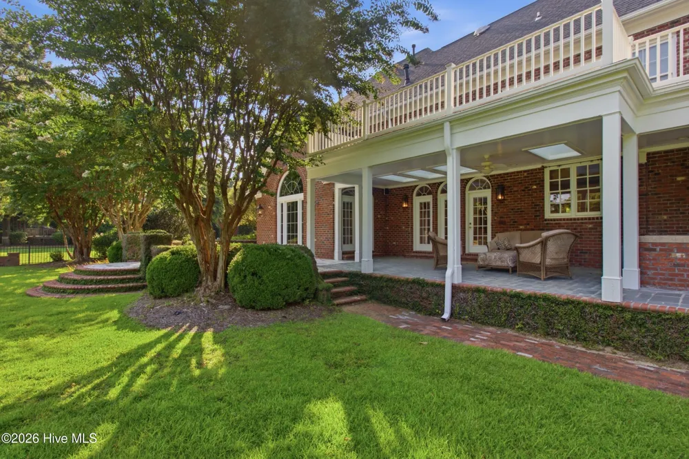 1107 Country Club Drive Trent Woods, NC 28562