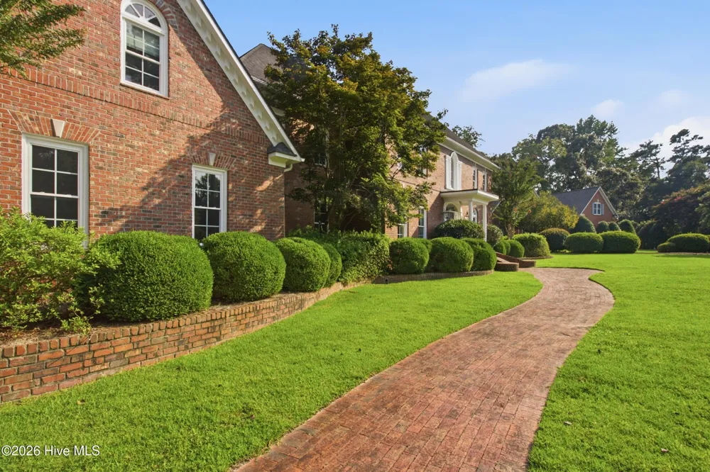 1107 Country Club Drive Trent Woods, NC 28562