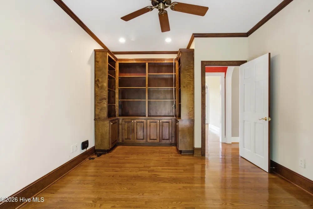 1107 Country Club Drive Trent Woods, NC 28562