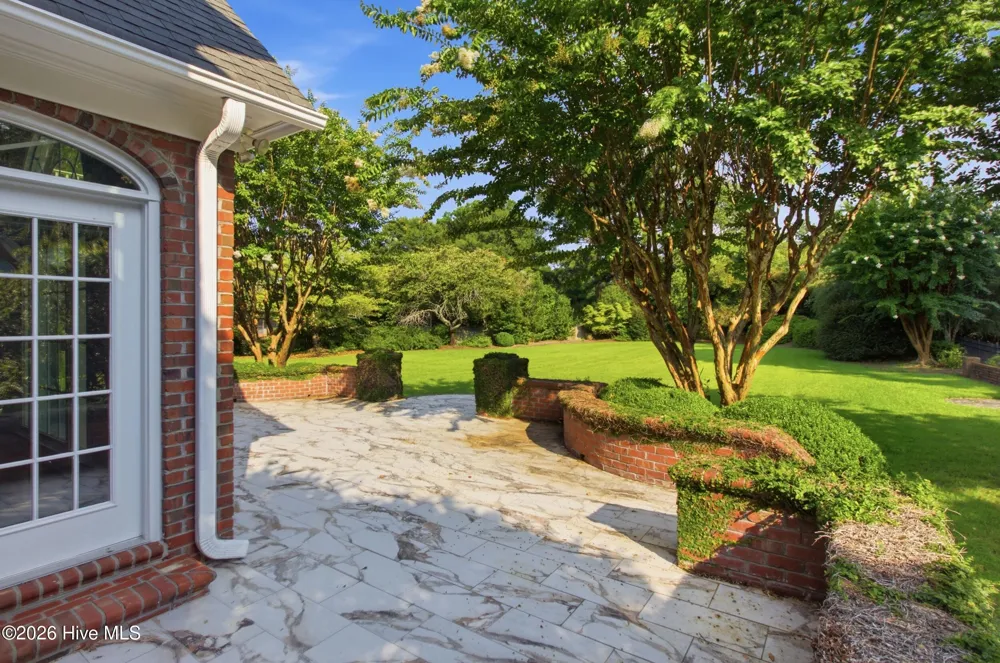 1107 Country Club Drive Trent Woods, NC 28562
